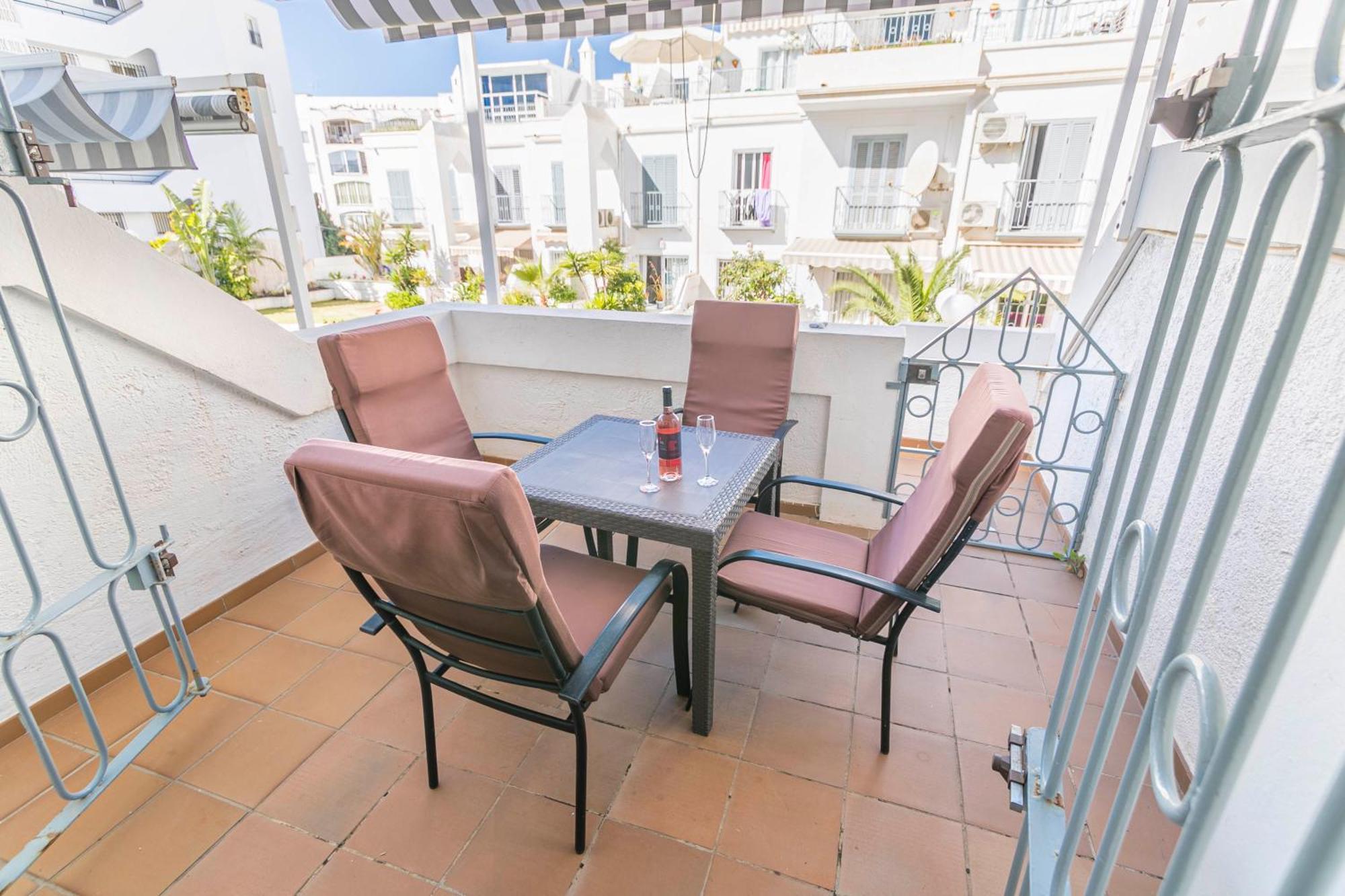 Canovas Nerja - Casa Adosada Con Piscina Los Huertos 6 Luaran gambar